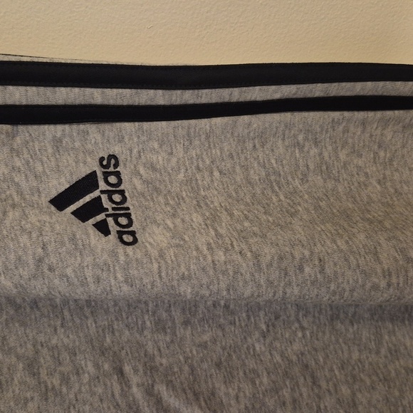 NWOT ​Adidas Essentials 3-Stripes Open Hem Joggers Sweatpants - Gray/Black XL - Picture 5 of 6